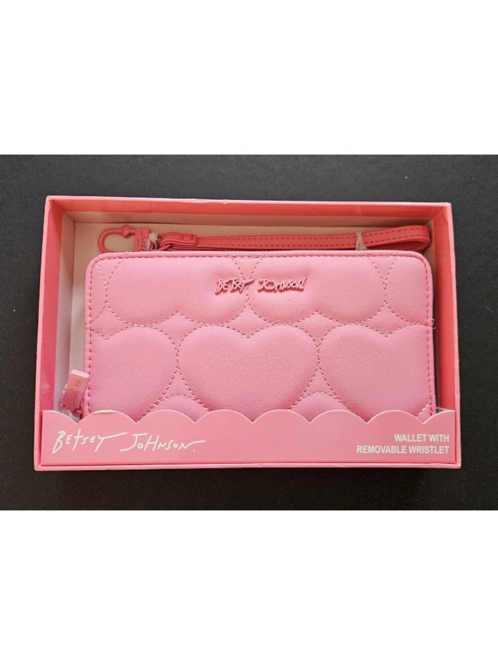 Betsey Johnson NEW NIB Quilted Pink Heart Wallet Wristlet